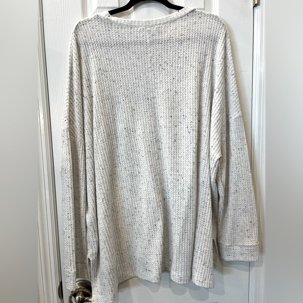 XXL gray long sleeve sweater plus size like new - Picture 2 of 3